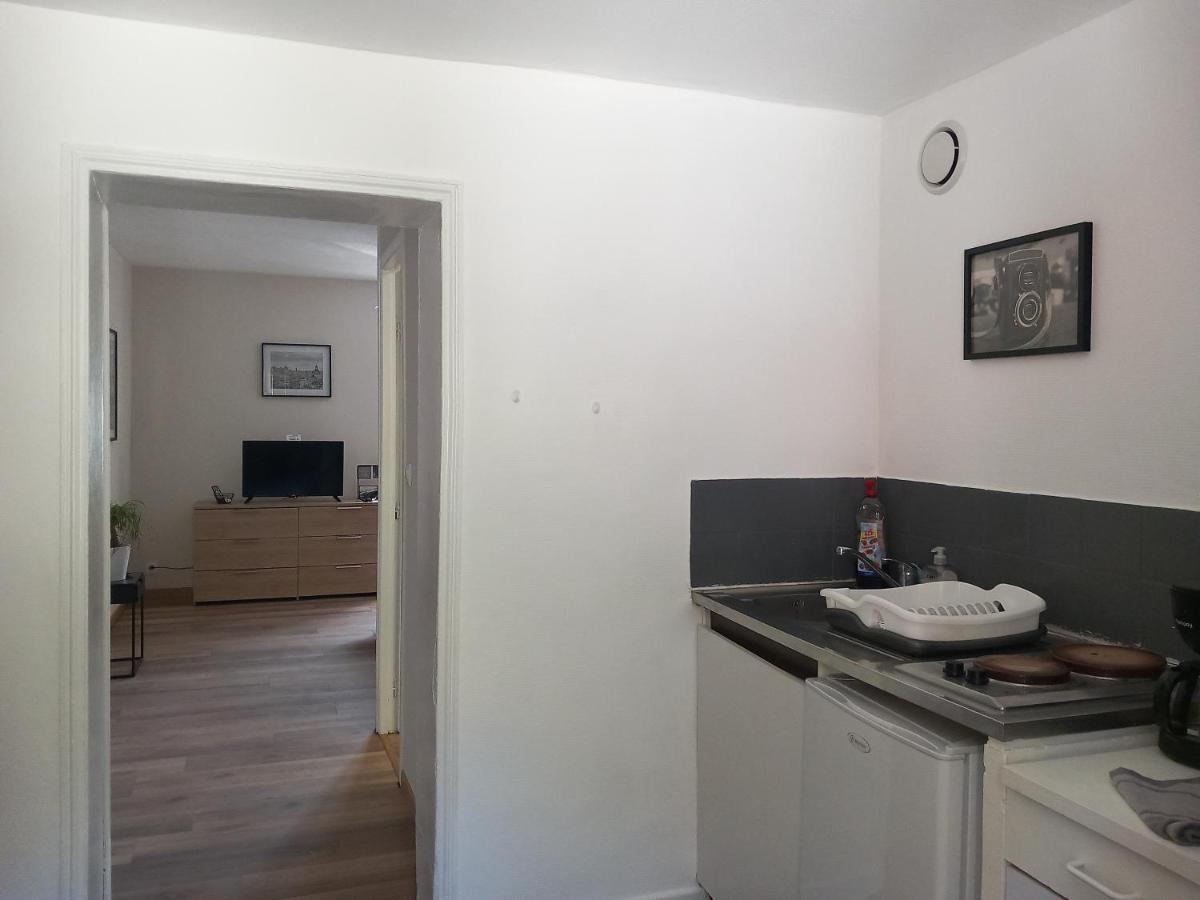 Studio Bleu Tout Equipe Avec Wifi Le Creusot Exteriér fotografie